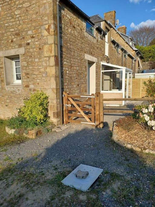 Maison Face Au Mont Avec Exterieur Avranches Dış mekan fotoğraf